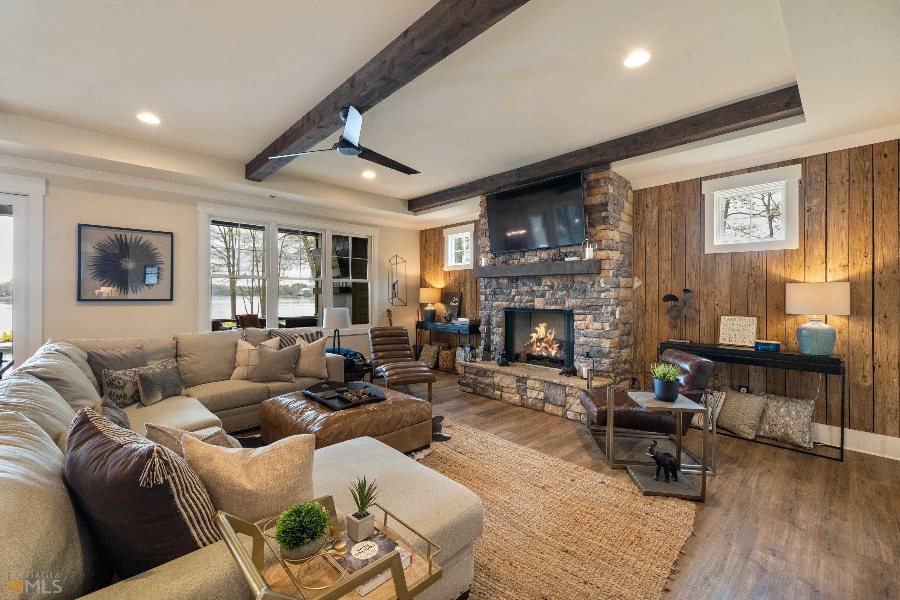phoenix lake - Residential