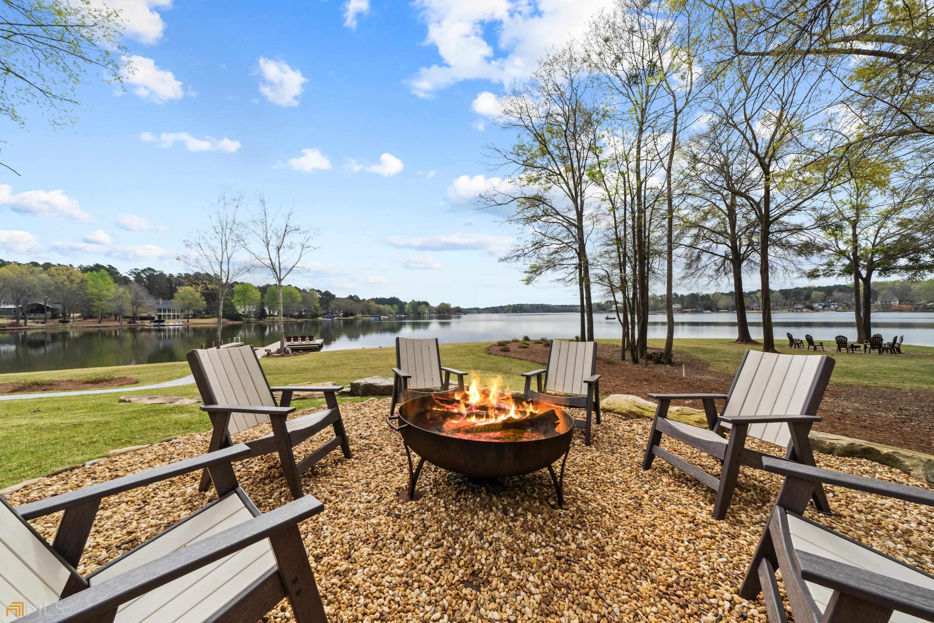 phoenix lake - Residential