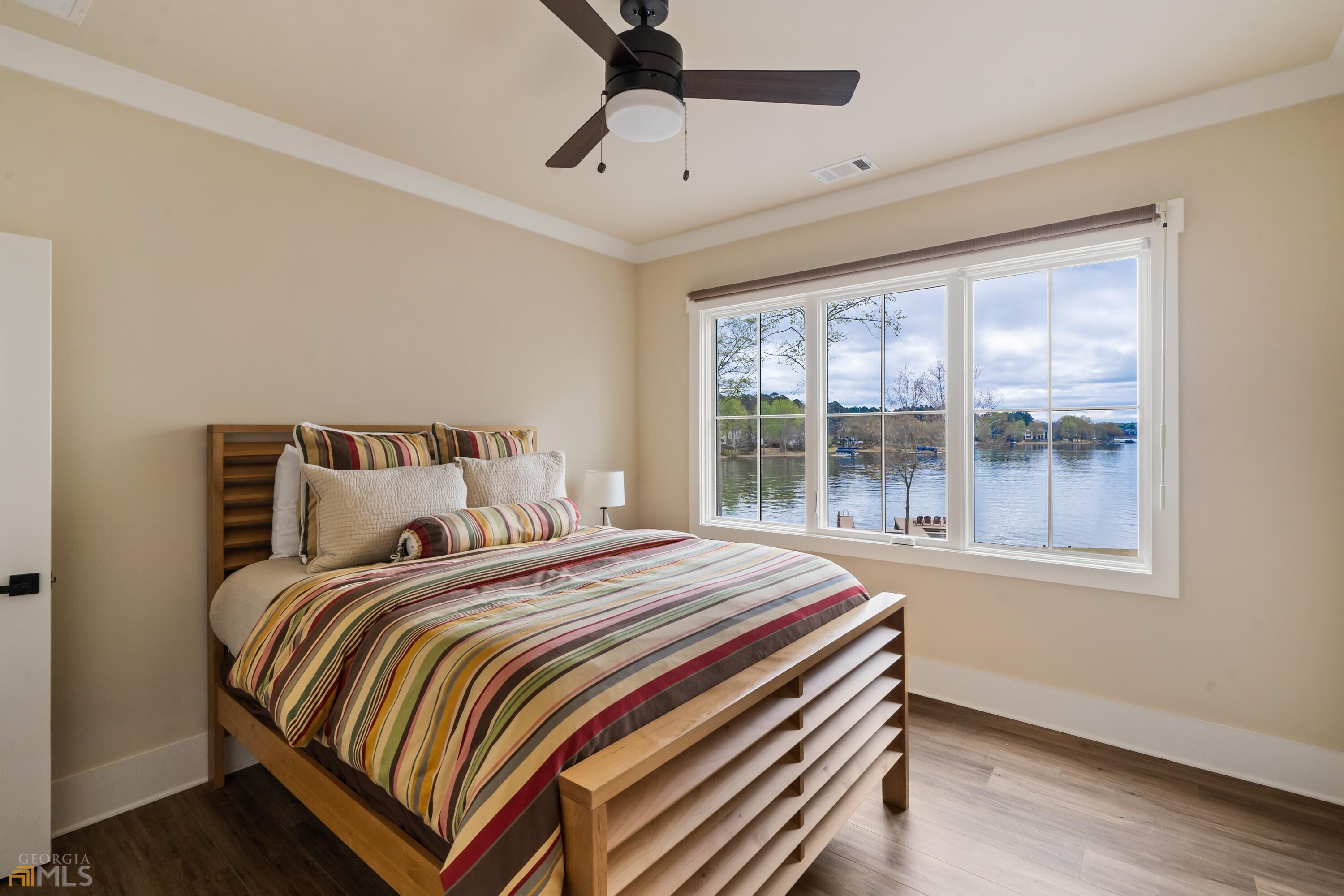 phoenix lake - Residential