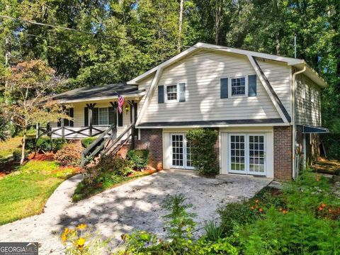 Photo of 2401 Nowlin Circle, Acworth, GA 30102 (MLS # 10618317)