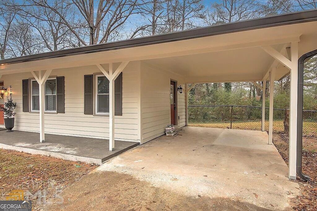 5283 Maple Valley Rd SW