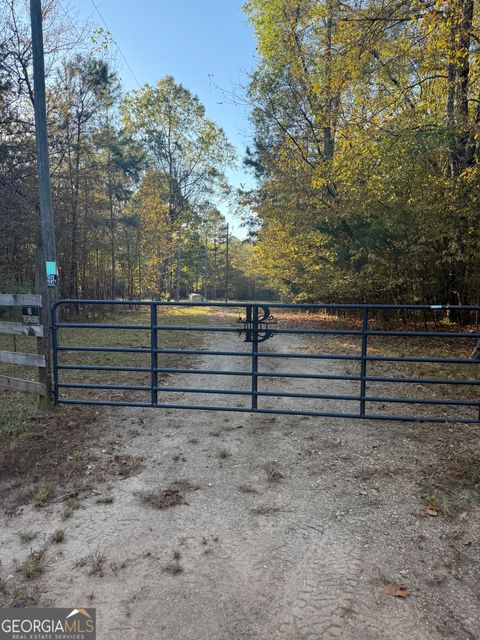 Photo of 2040 Trimble Bridge Road, Madison, GA 30650 (MLS # 10630918) Photo of 2040 Trimble Bridge Road, Madison, GA 30650 (MLS # 10630918)