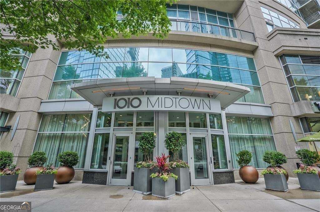 Photo of 1080 Peachtree Street NE #703, Atlanta, GA 30309 (MLS # 10878015)
