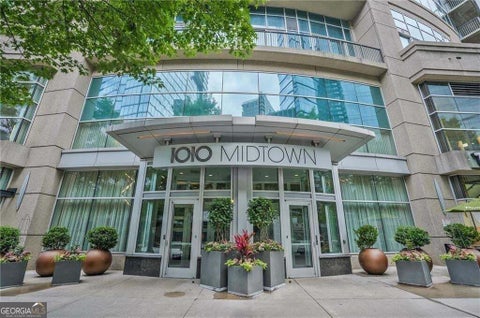 Photo of 1080 Peachtree Street NE #703, Atlanta, GA 30309 (MLS # 10878015)
