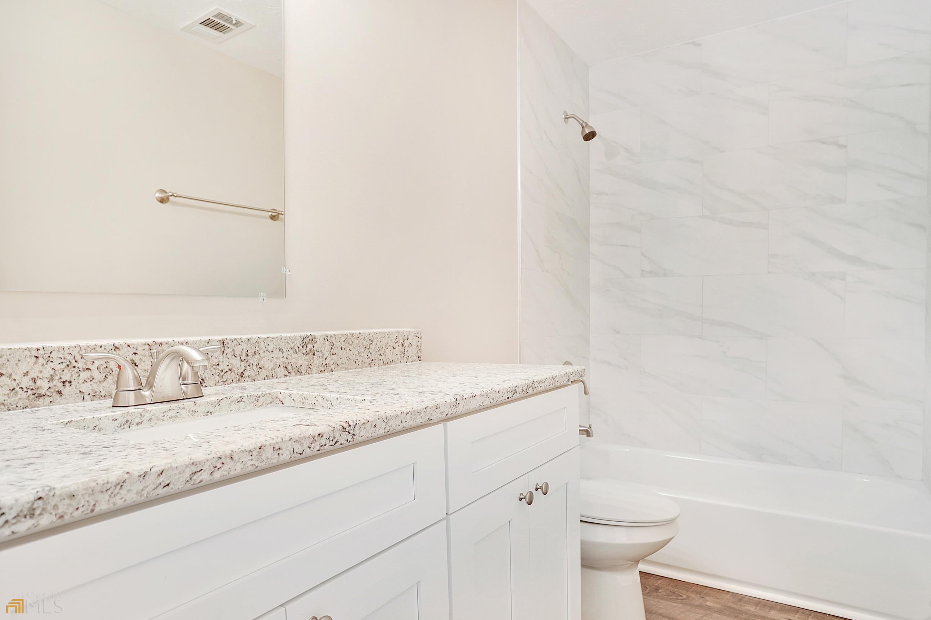 Landings East Sub Un 1 - Residential Lease