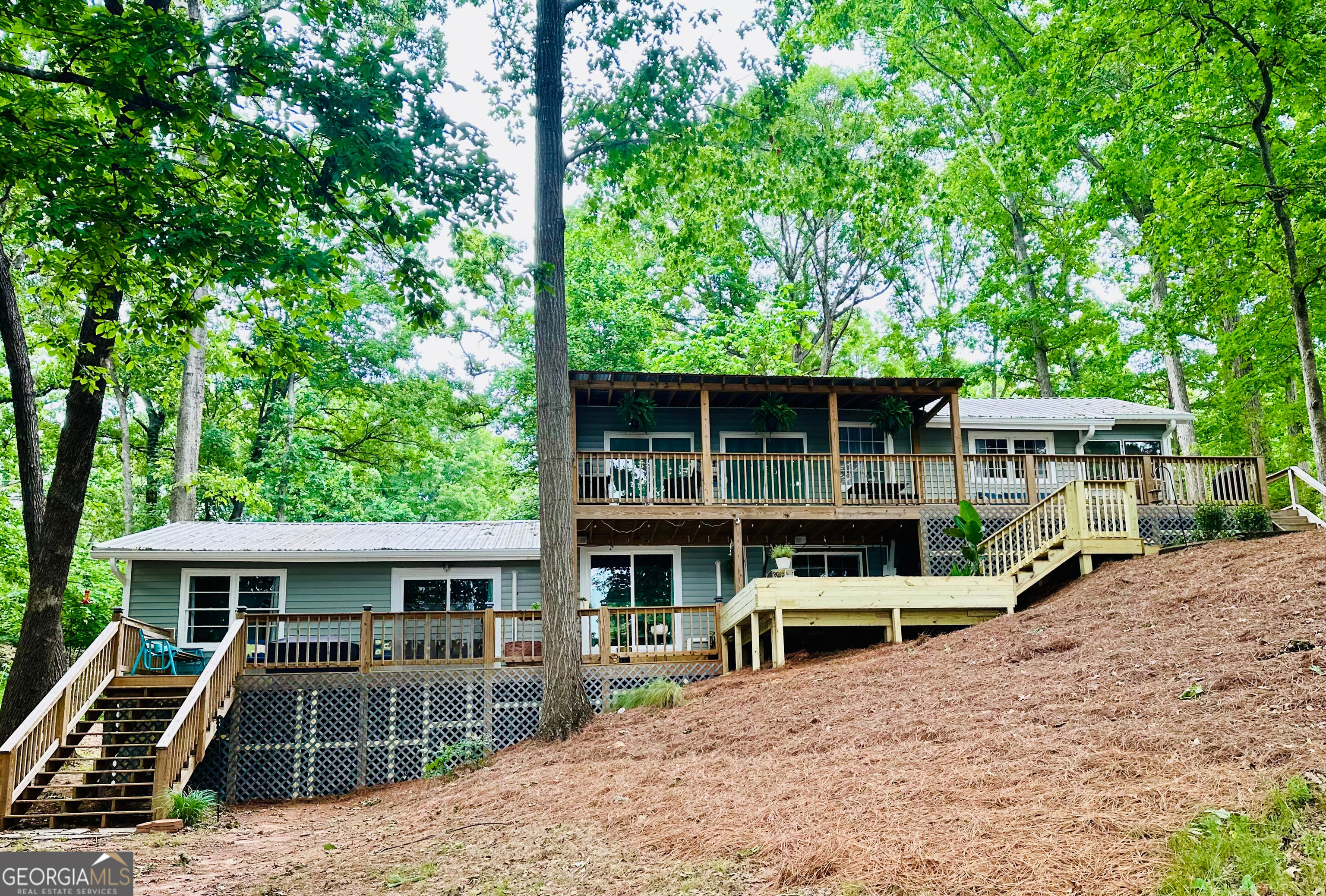 117 Woods LN