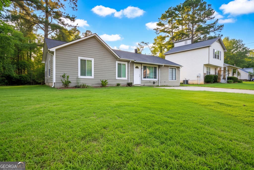 Photo of 2680 Landington Way, Duluth, GA 30096 (MLS # 10810646)