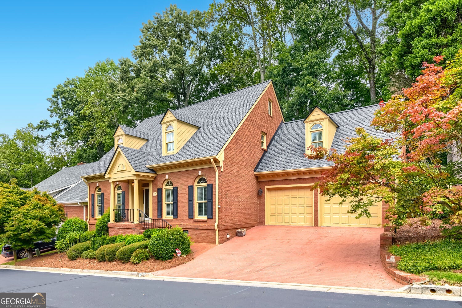 17 Downshire CIR