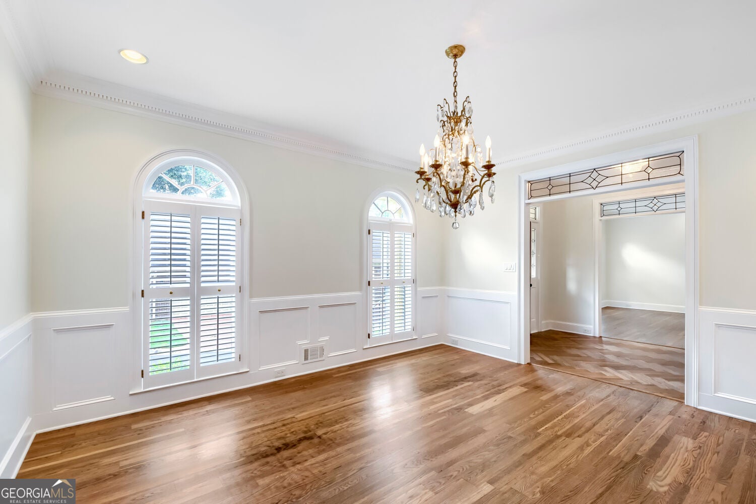 17 Downshire CIR
