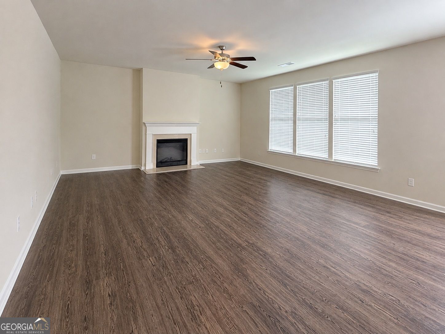 515 McGinnis CIR