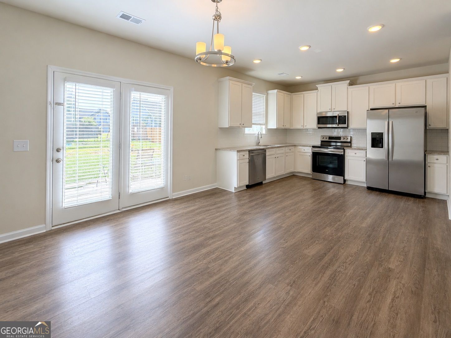515 McGinnis CIR
