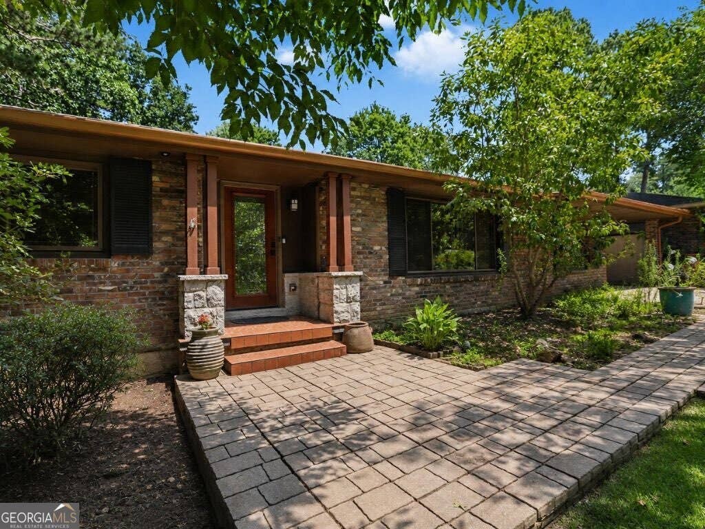 Photo of 1275 Blueberry Trail, Decatur, GA 30033 (MLS # 10818856)