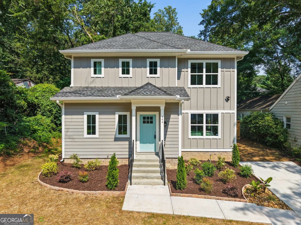 Photo of 544 Westmeath Drive SW, Atlanta, GA 30310 (MLS # 10835034)