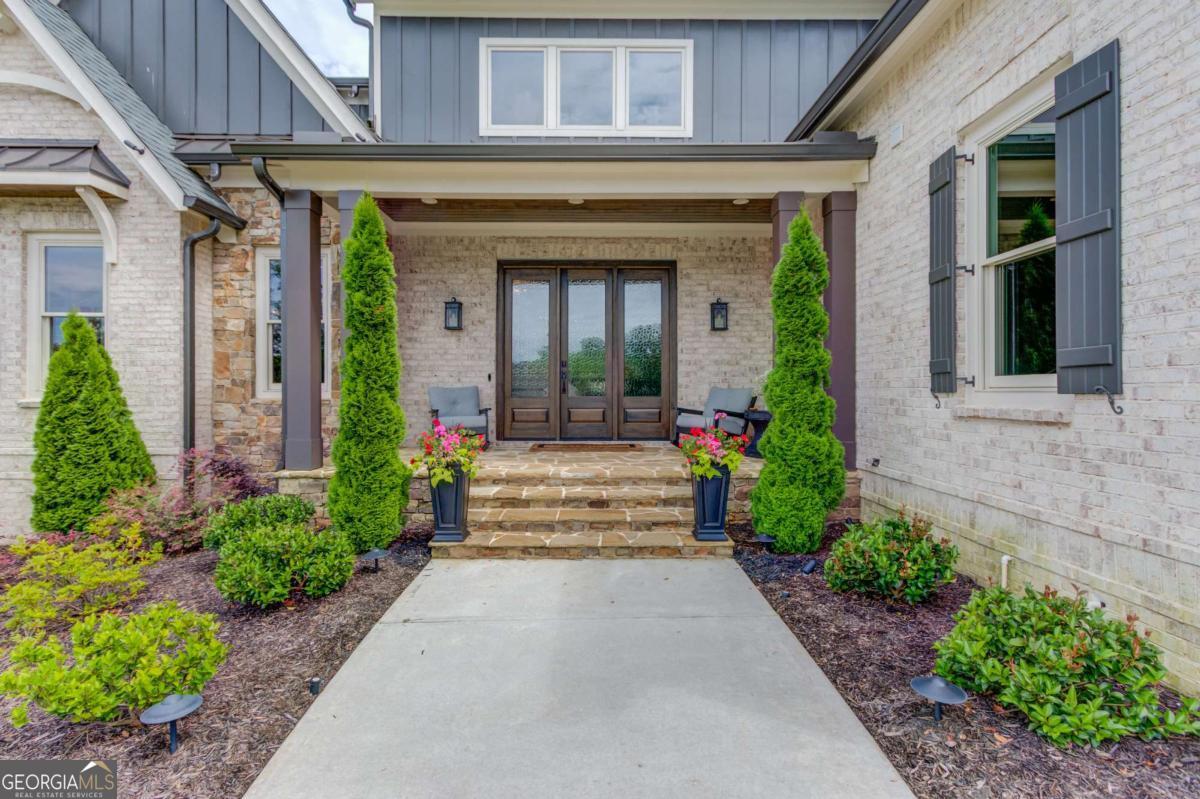 2087 Covered Bridge DR