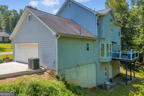 A home in Toccoa