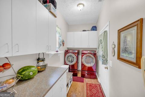 A home in Toccoa