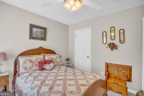 A home in Toccoa
