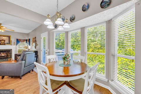 A home in Toccoa