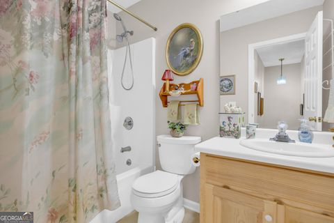A home in Toccoa