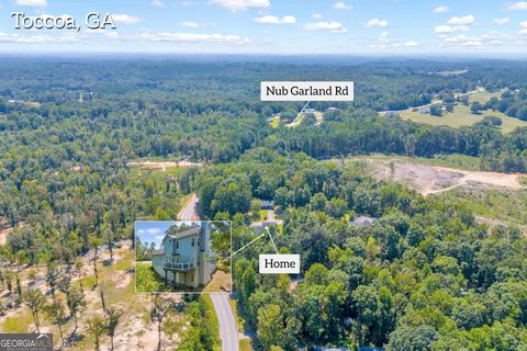 A home in Toccoa