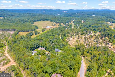 A home in Toccoa