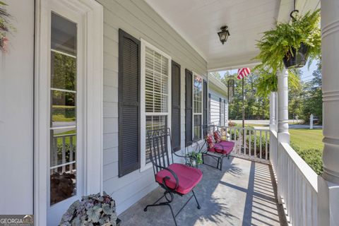 A home in Toccoa