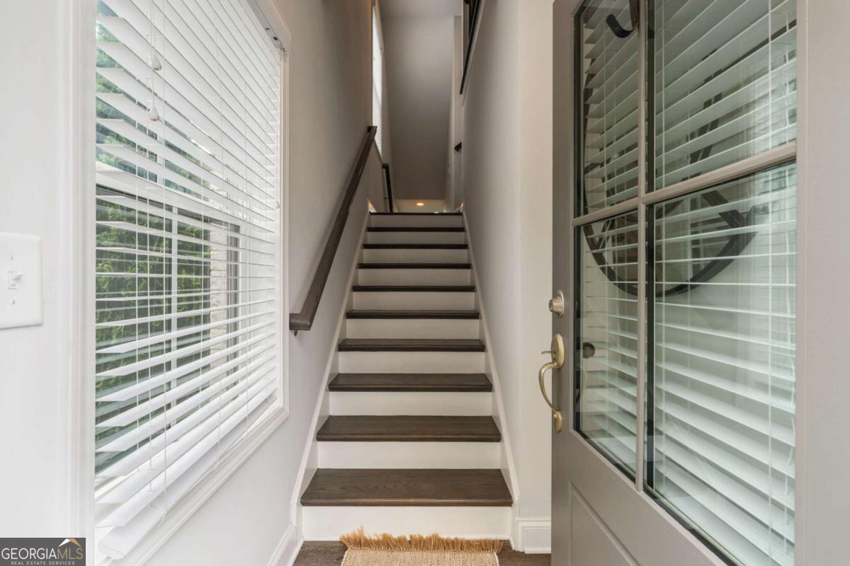 2640 Sarah Carlin CT