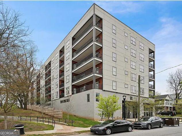 Discover comfort and convenience in this stylish 1-bedroom / 1-bathroom unit located in the heart of Atlanta! With modern finishes and a functional layout, this home offers everything you need for city living. Features you'll love: Spacious living area perfect for relaxing or entertaining. Bright bedroom with plenty of natural light. Modern bathroom with updated fixtures. Convenient in-unit appliances for your everyday needs. Appliances included: Refrigerator, Stove / Oven, Microwave, Dishwasher, and Washer & Dryer. Rent: $1,800/month. Cats only are allowed - $30/month pet fee. All utilities to be paid by the tenant. Located in a prime Atlanta neighborhood, you'll have quick access to shopping, dining, entertainment, and major highways. Application requirements: 600 credit score or higher, 3 times the rent in gross household monthly income, and a good landlord reference. No evictions in the last 5 years. Free online rent payments. 1st-month rent is due 7 days prior to the move-in date. 1 Month Security Deposit. $250 Administrative Set Up Fee. NOTE: All Home 365 tenants residents are enrolled in the Resident Benefits Package (RBP) for $39.95 month which includes renters insurance, HVAC air filter delivery (If your home has filters, high-quality filters will be delivered on a quarterly basis), credit building to help boost your credit score with timely rent payments, $1M Identity Protection, our best-in-class resident rewards program, and much more!