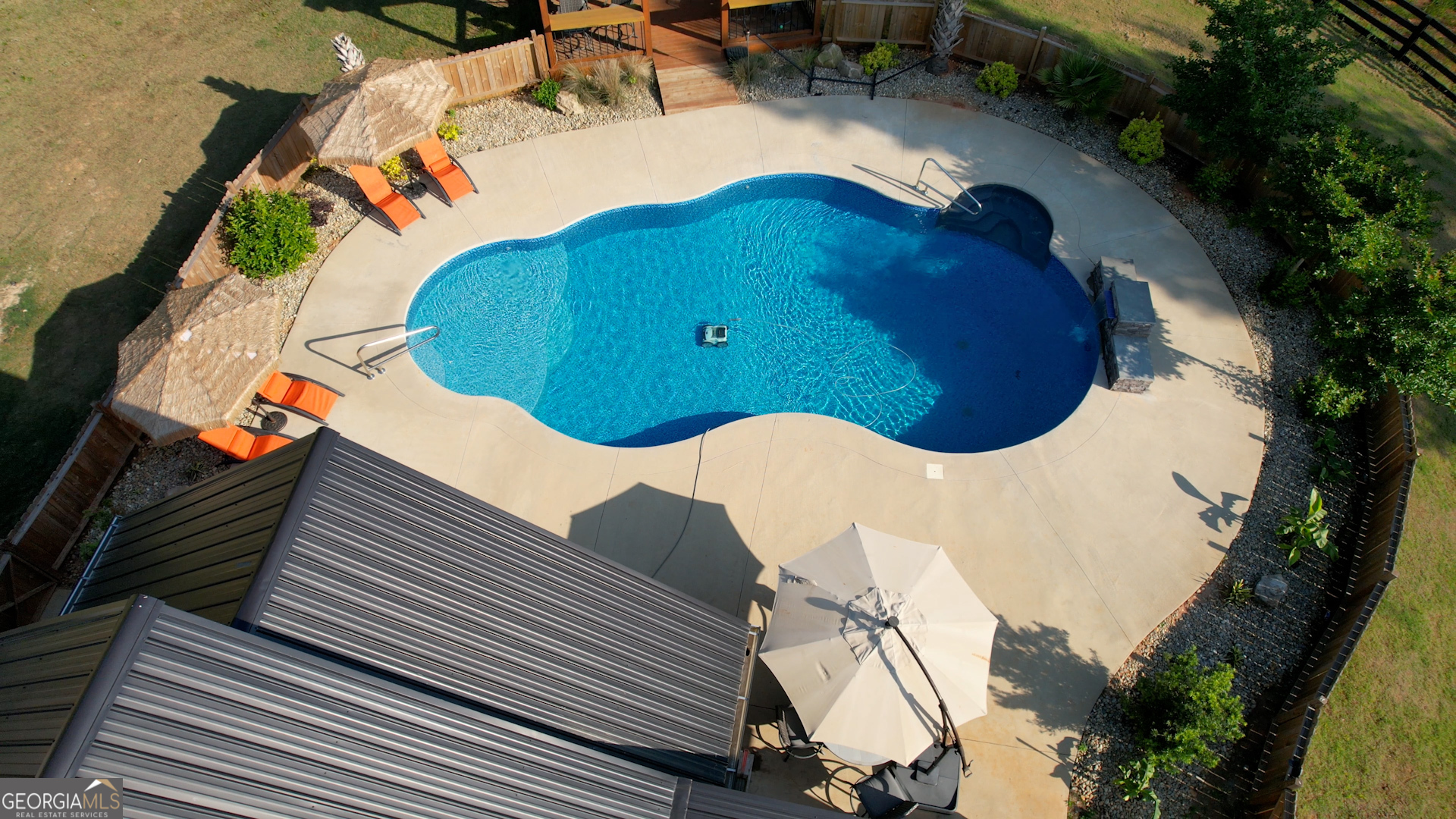 540 Benton RD