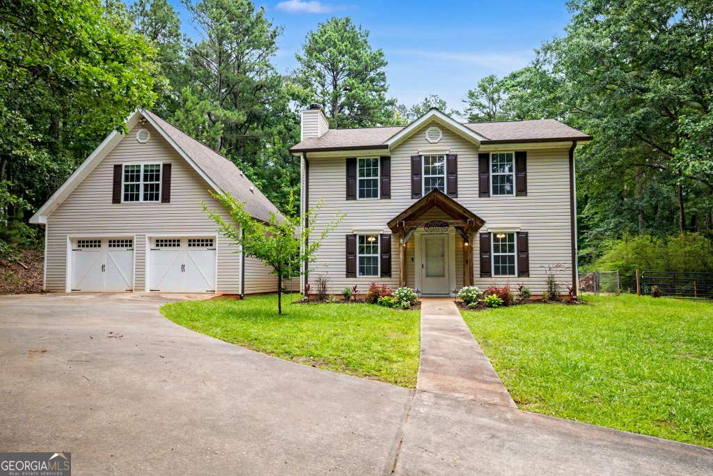 Photo of 1370 Bethlehem Church Road, Grantville, GA 30220 (MLS # 10793817)