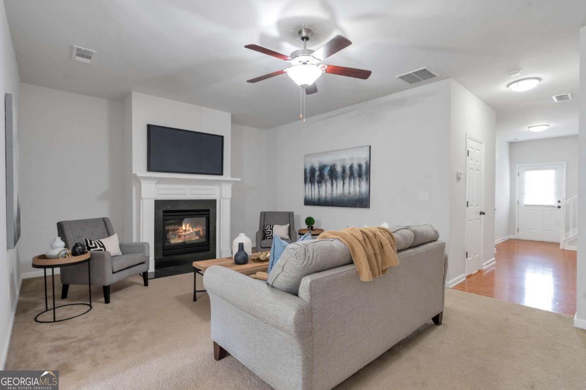 2735 Maple Park PL 32