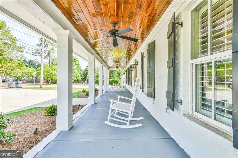 1060-A Bertram RD
