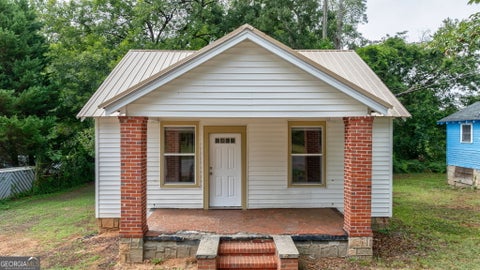 Photo of 17 Oak Street, Elberton, GA 30635 (MLS # 10837905)