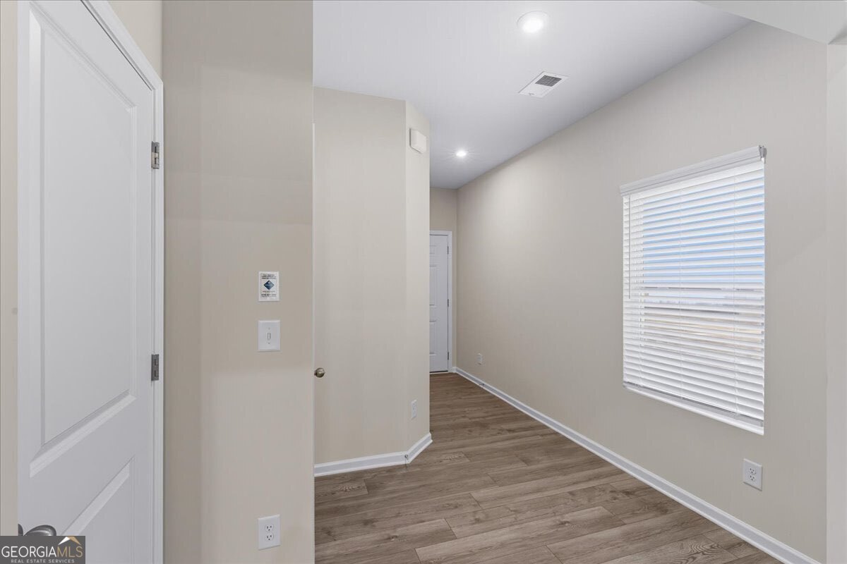 1163 PARK CENTER CIR