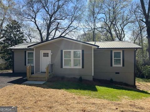 Photo of 713 Church Street, Rockmart, GA 30153 (MLS # 10716486)