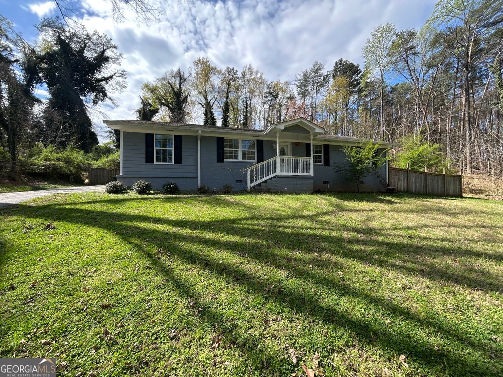 Photo of 5 Indianola Drive, Gainesville, GA 30501 (MLS # 10717111)