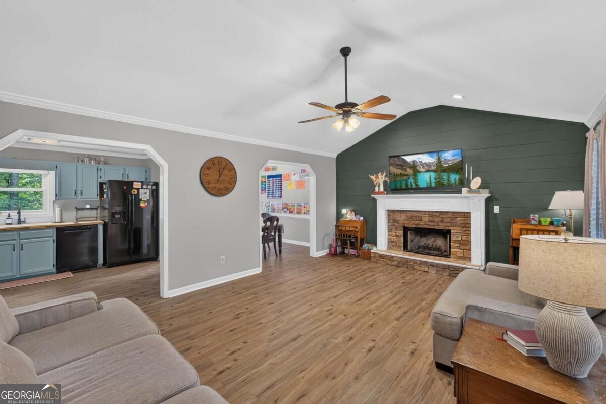 290 Sadler Dr