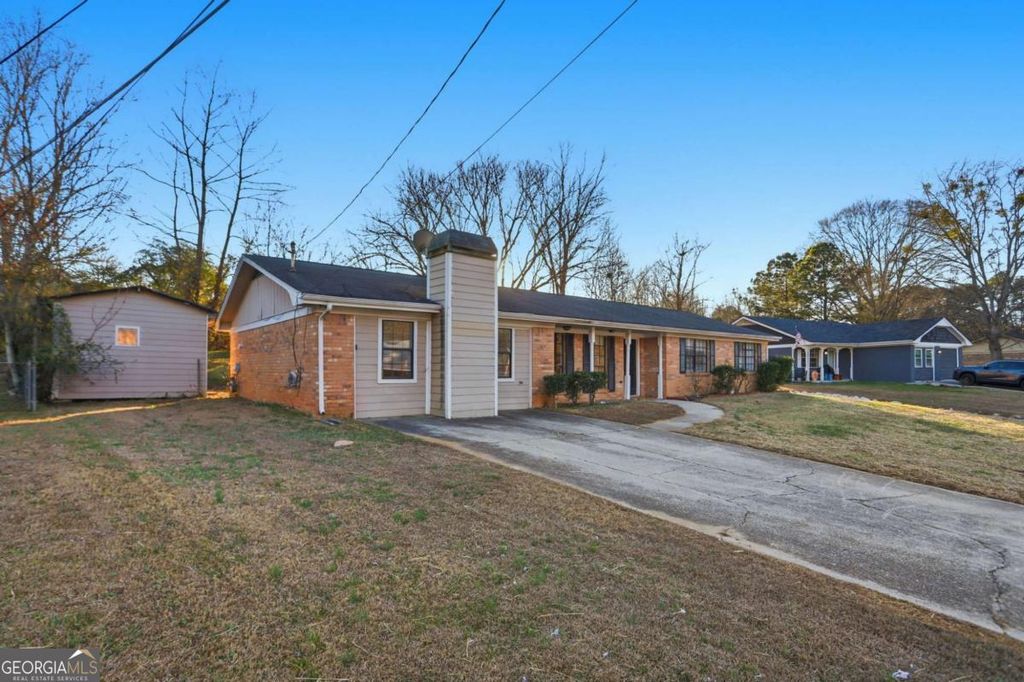 Photo of 1627 Ridgeview Drive NW, Conyers, GA 30012 (MLS # 10692652)