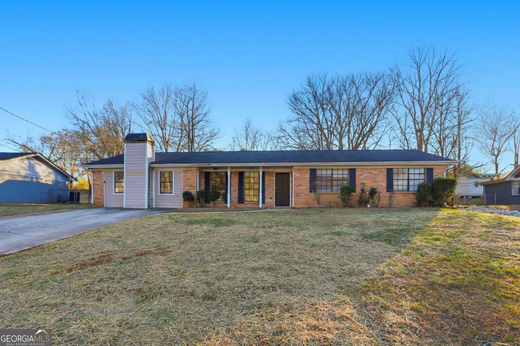 Photo of 1627 Ridgeview Drive NW, Conyers, GA 30012 (MLS # 10692652)