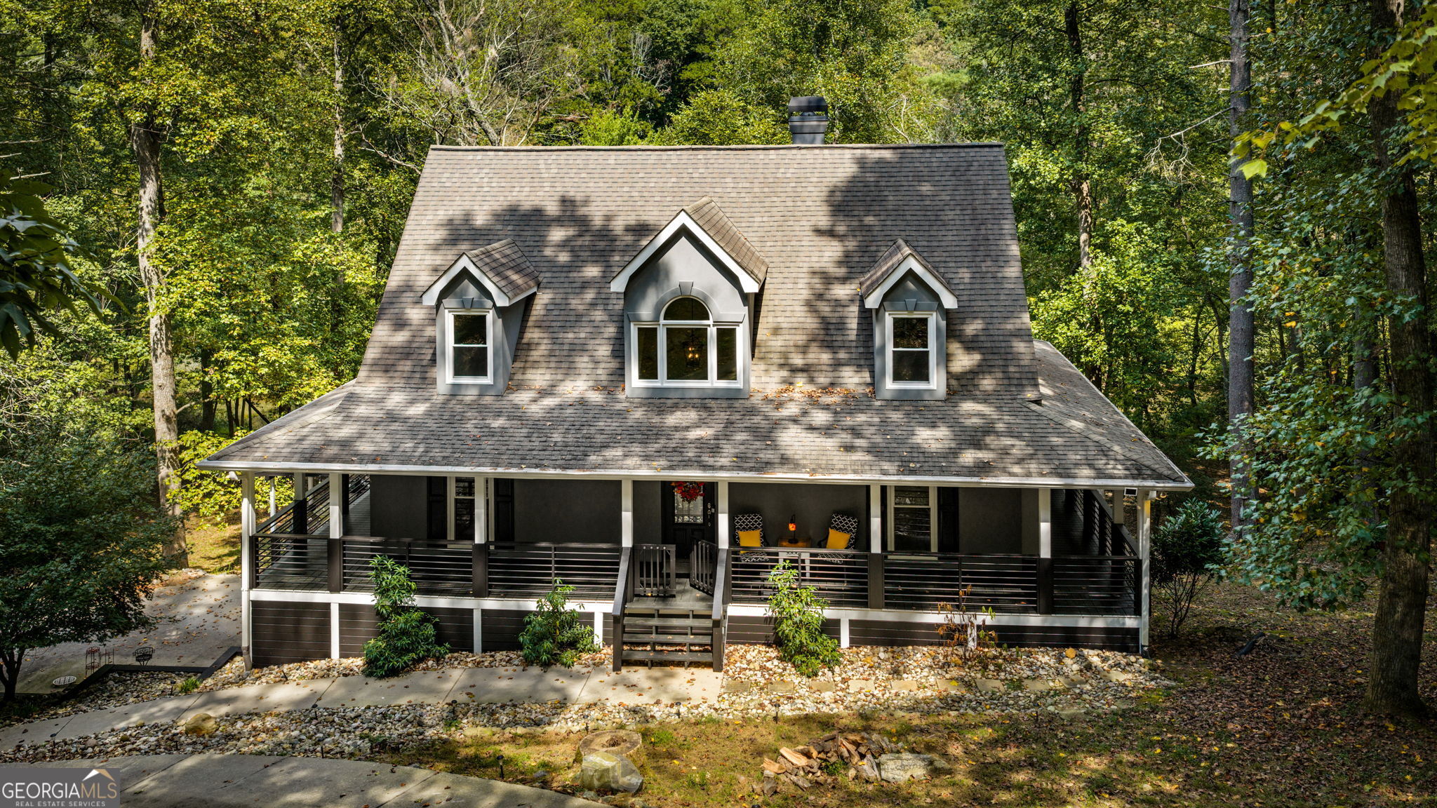 124 River Oaks TER