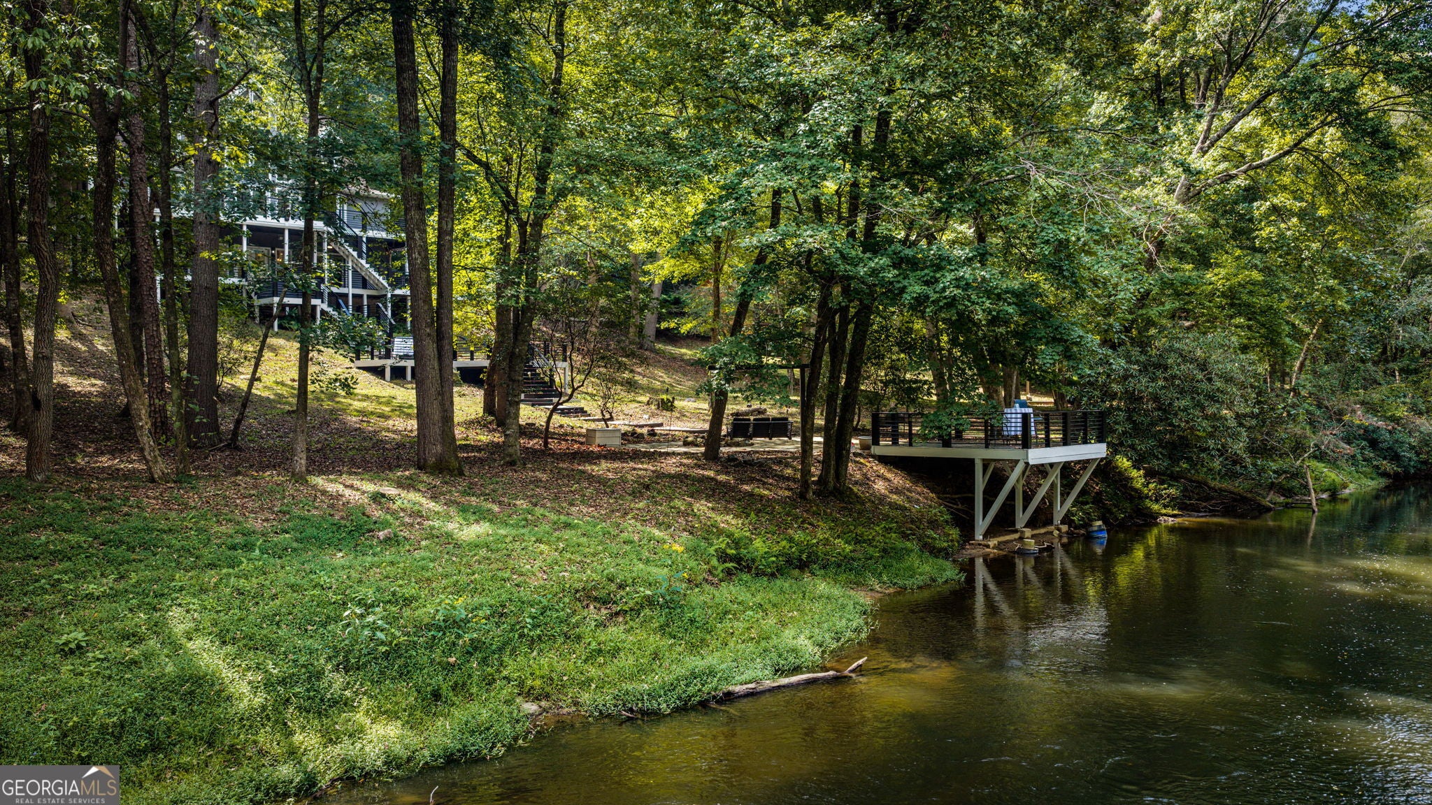 124 River Oaks TER