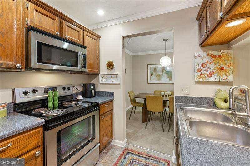 Photo of 525 Warm Springs Circle, Roswell, GA 30075 (MLS # 10803260)