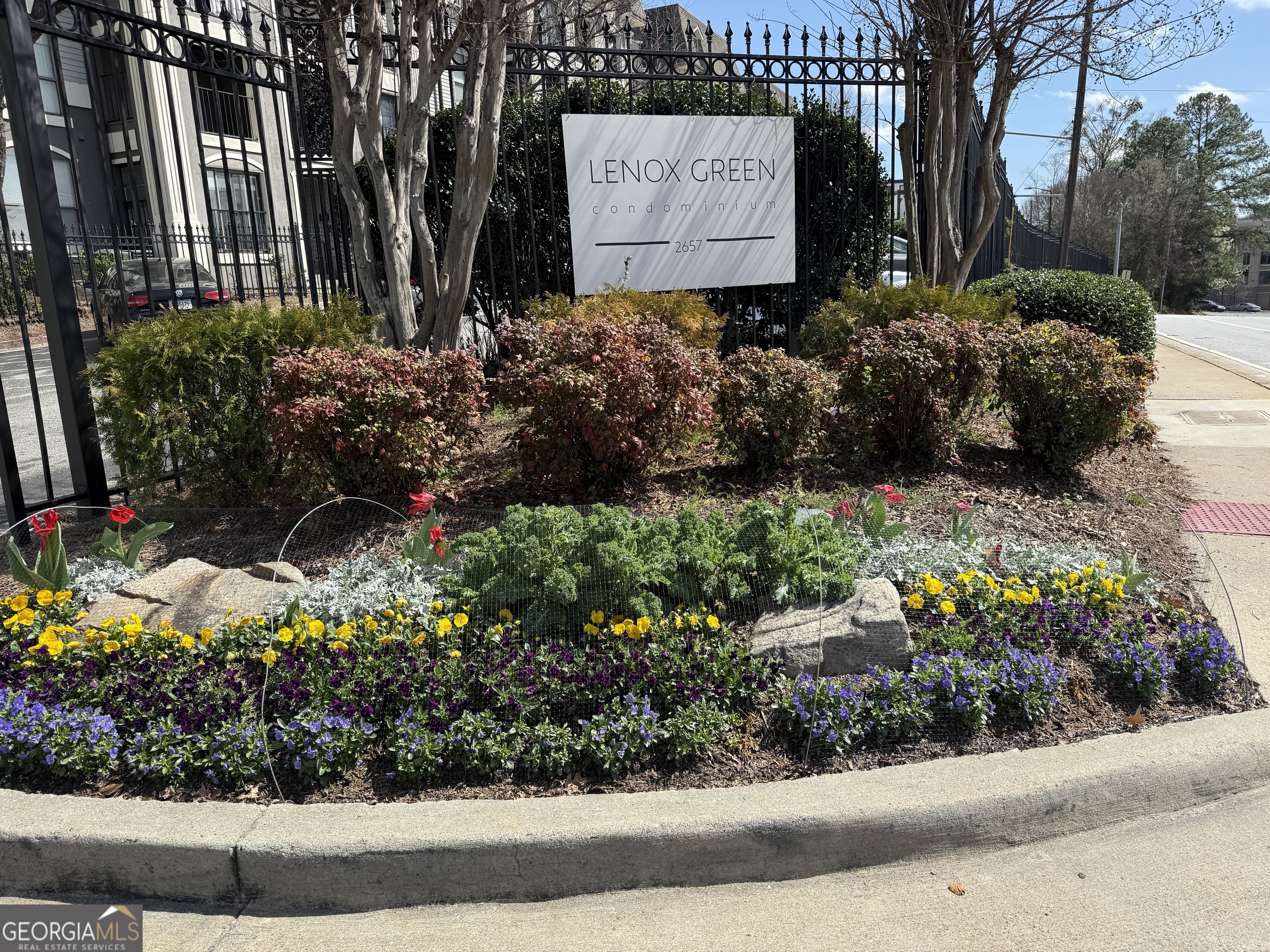 2657 Lenox RD NE APT 110