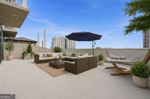 Photo of 3324 Peachtree Road NE #814, Atlanta, GA 30326 (MLS # 10789233)