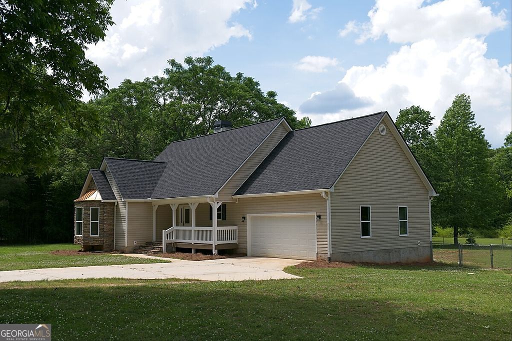 Photo of 414 Buchanan Road, Griffin, GA 30224 (MLS # 10769776)