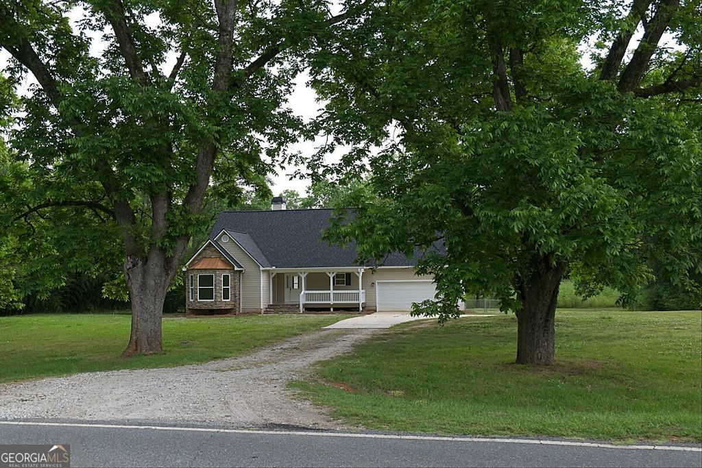 Photo of 414 Buchanan Road, Griffin, GA 30224 (MLS # 10769776)