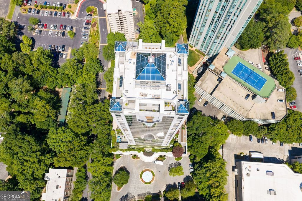 Photo of 2828 Peachtree Road NW #1401, Atlanta, GA 30305 (MLS # 10767017)