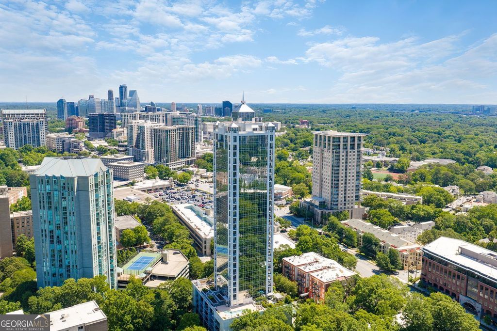 Photo of 2828 Peachtree Road NW #1401, Atlanta, GA 30305 (MLS # 10767017)