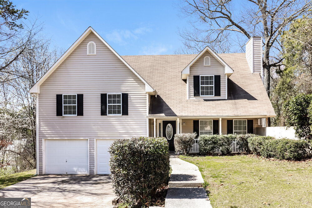 Photo of 34 Etowah Ridge Drive SW, Cartersville, GA 30120 (MLS # 10834114)