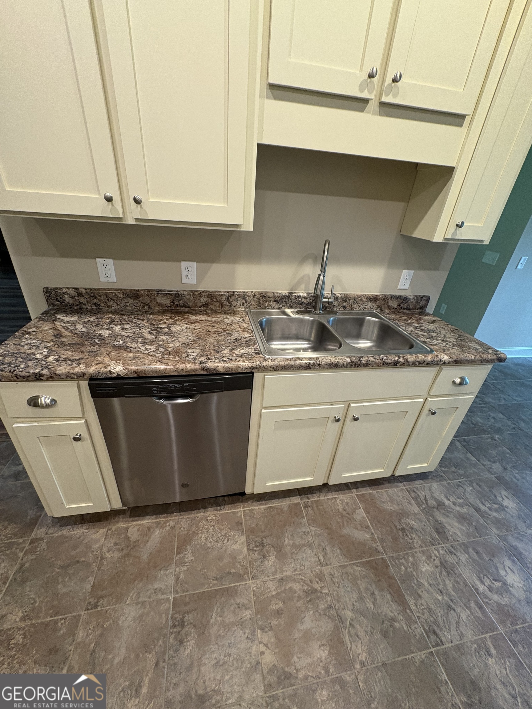 Statesboro, Georgia 30458, United States, 4 Bedrooms Bedrooms, ,3 BathroomsBathrooms,Residential,Active,173692